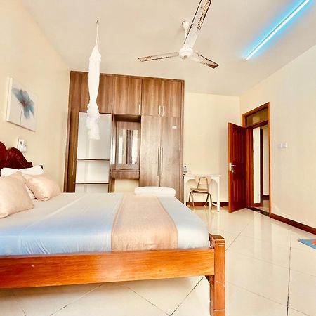 Bed and Breakfast Elna'S Nyali - Work & Unwind - Pool, Sea Views, Ac & Fast Wi-Fi Момбаса Экстерьер фото