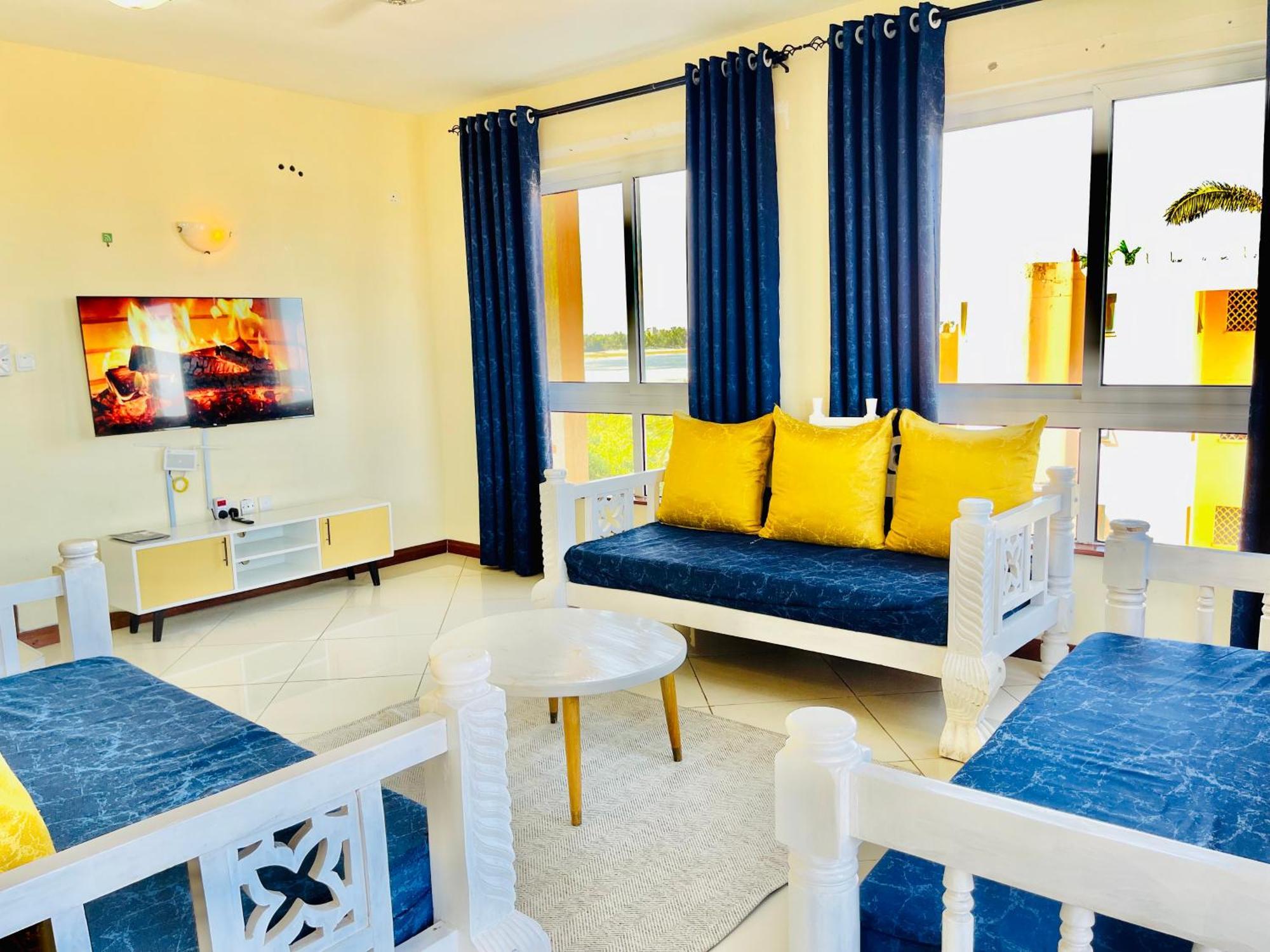 Bed and Breakfast Elna'S Nyali - Work & Unwind - Pool, Sea Views, Ac & Fast Wi-Fi Момбаса Экстерьер фото