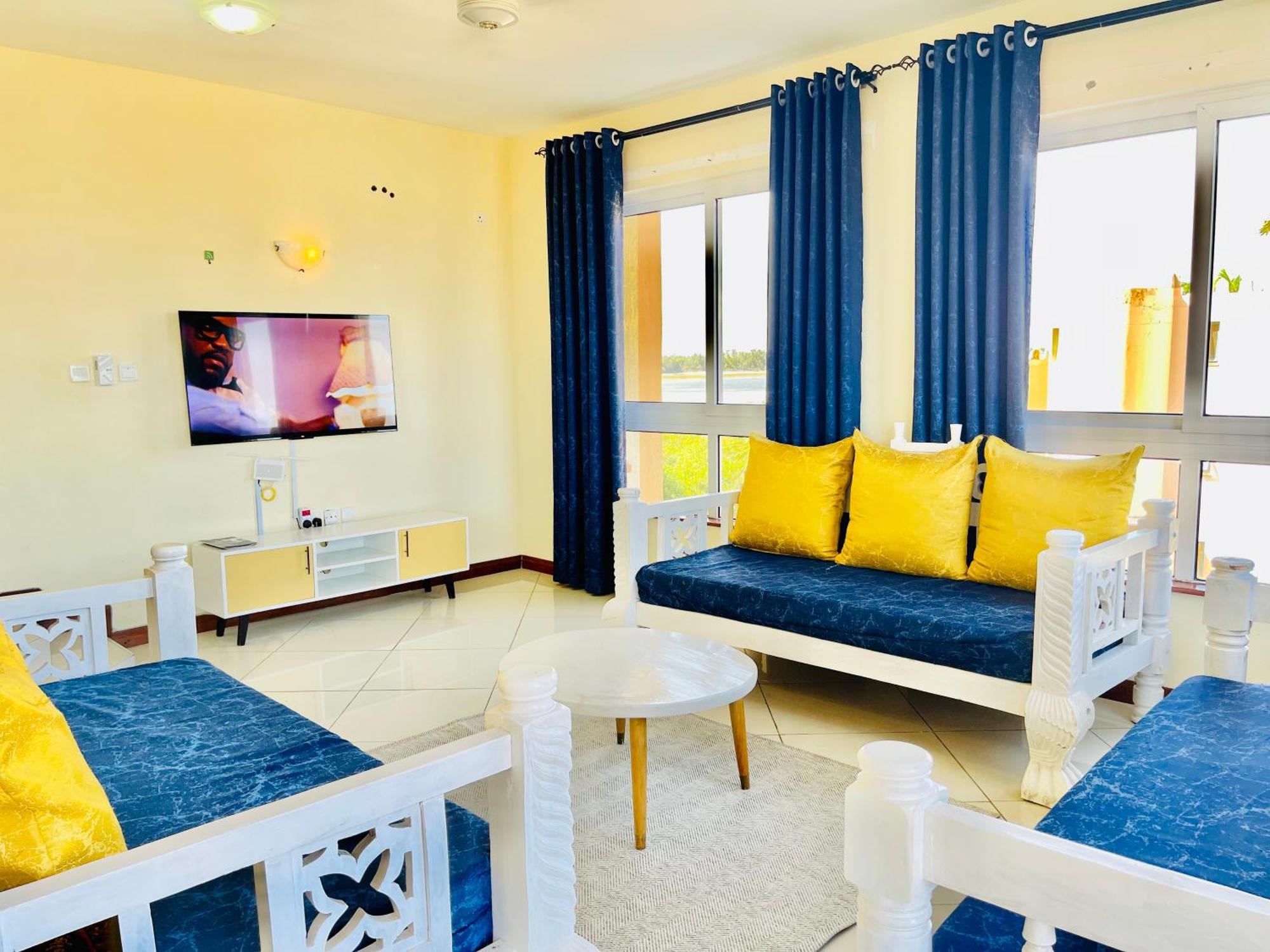 Bed and Breakfast Elna'S Nyali - Work & Unwind - Pool, Sea Views, Ac & Fast Wi-Fi Момбаса Экстерьер фото