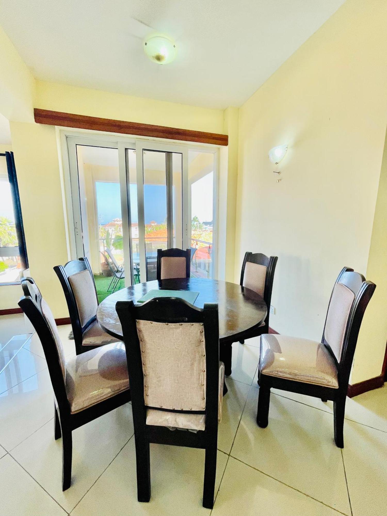 Bed and Breakfast Elna'S Nyali - Work & Unwind - Pool, Sea Views, Ac & Fast Wi-Fi Момбаса Экстерьер фото