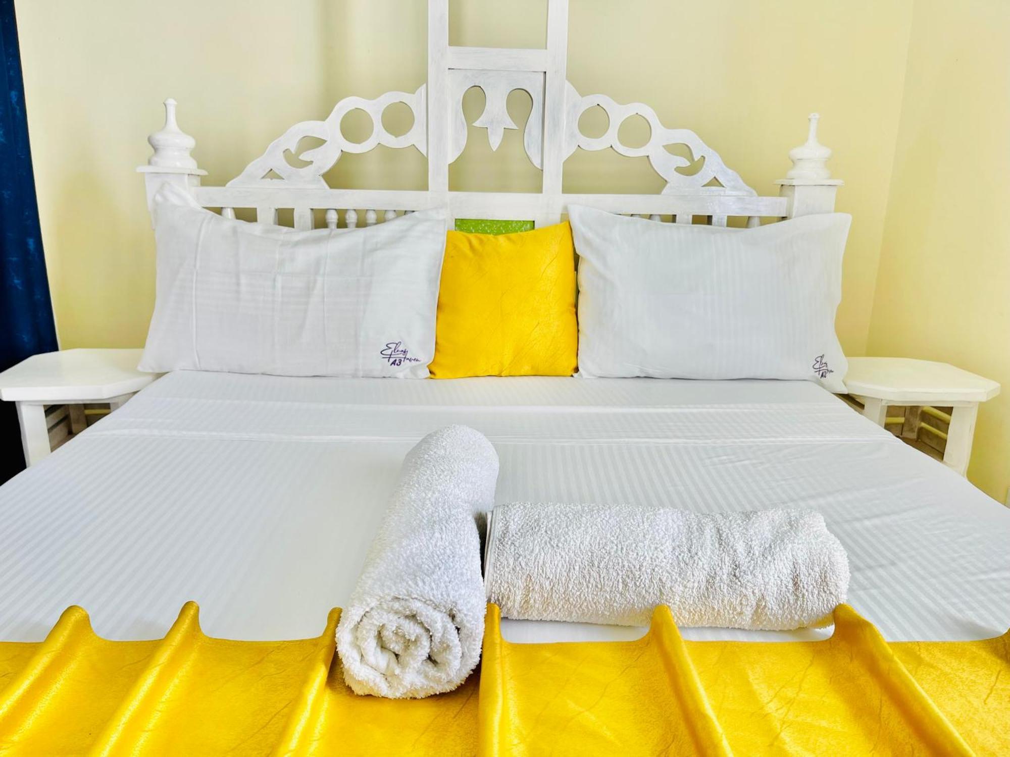 Bed and Breakfast Elna'S Nyali - Work & Unwind - Pool, Sea Views, Ac & Fast Wi-Fi Момбаса Экстерьер фото