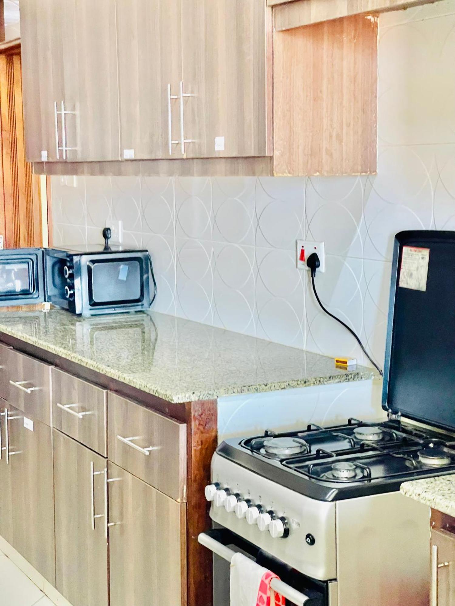 Bed and Breakfast Elna'S Nyali - Work & Unwind - Pool, Sea Views, Ac & Fast Wi-Fi Момбаса Экстерьер фото