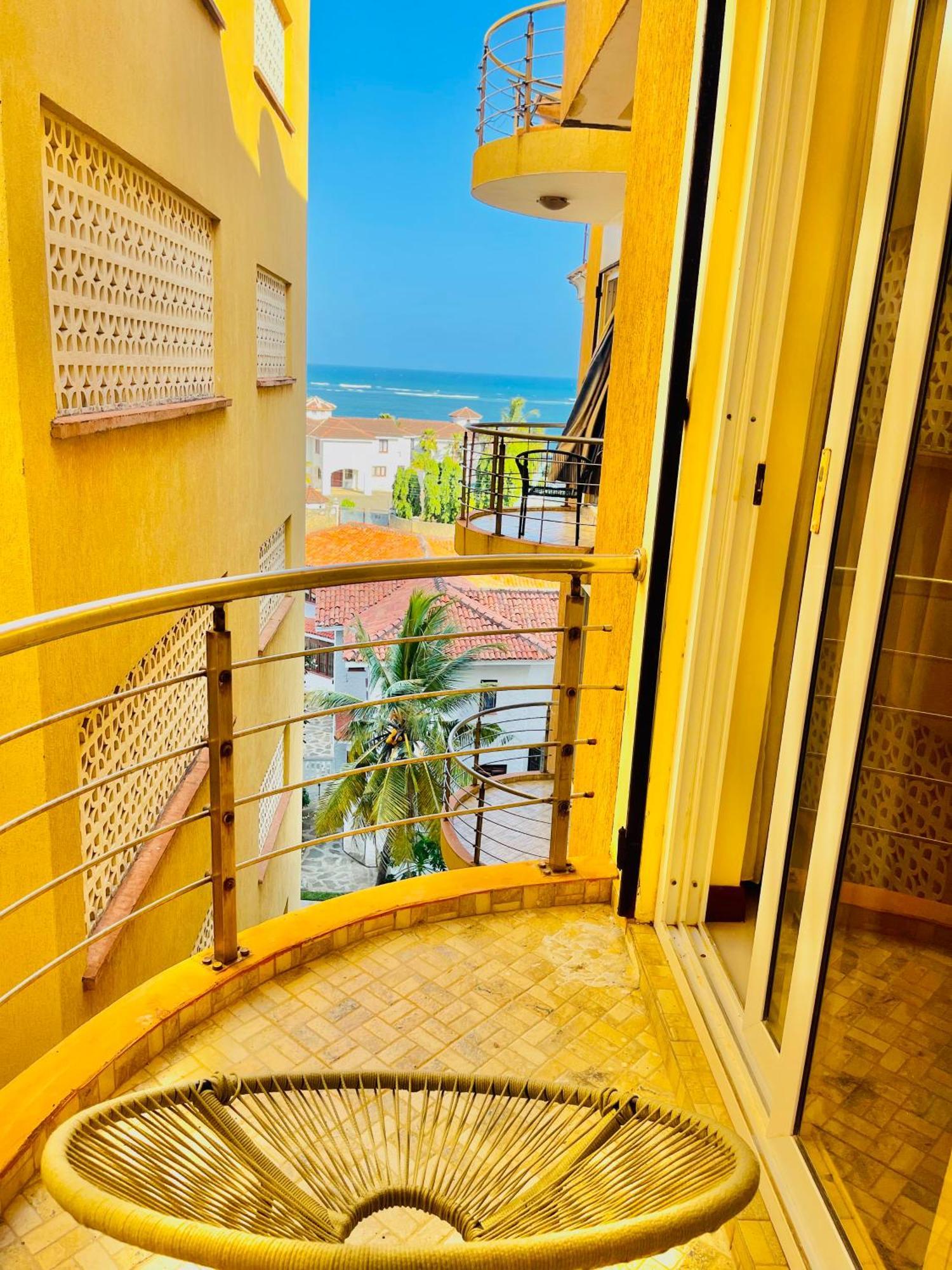 Bed and Breakfast Elna'S Nyali - Work & Unwind - Pool, Sea Views, Ac & Fast Wi-Fi Момбаса Экстерьер фото