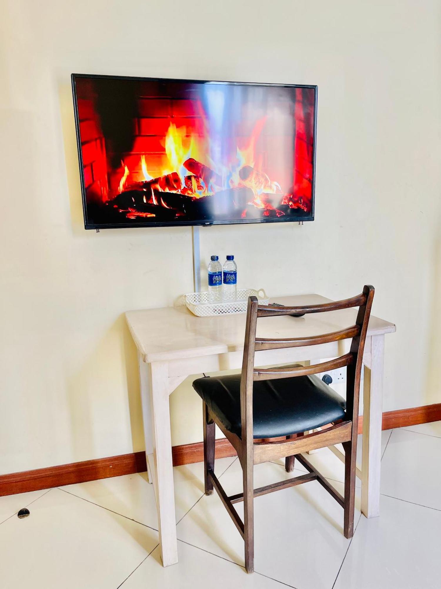 Bed and Breakfast Elna'S Nyali - Work & Unwind - Pool, Sea Views, Ac & Fast Wi-Fi Момбаса Экстерьер фото