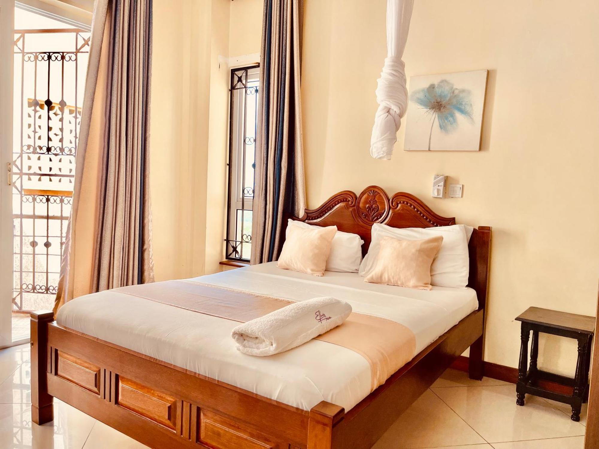 Bed and Breakfast Elna'S Nyali - Work & Unwind - Pool, Sea Views, Ac & Fast Wi-Fi Момбаса Экстерьер фото