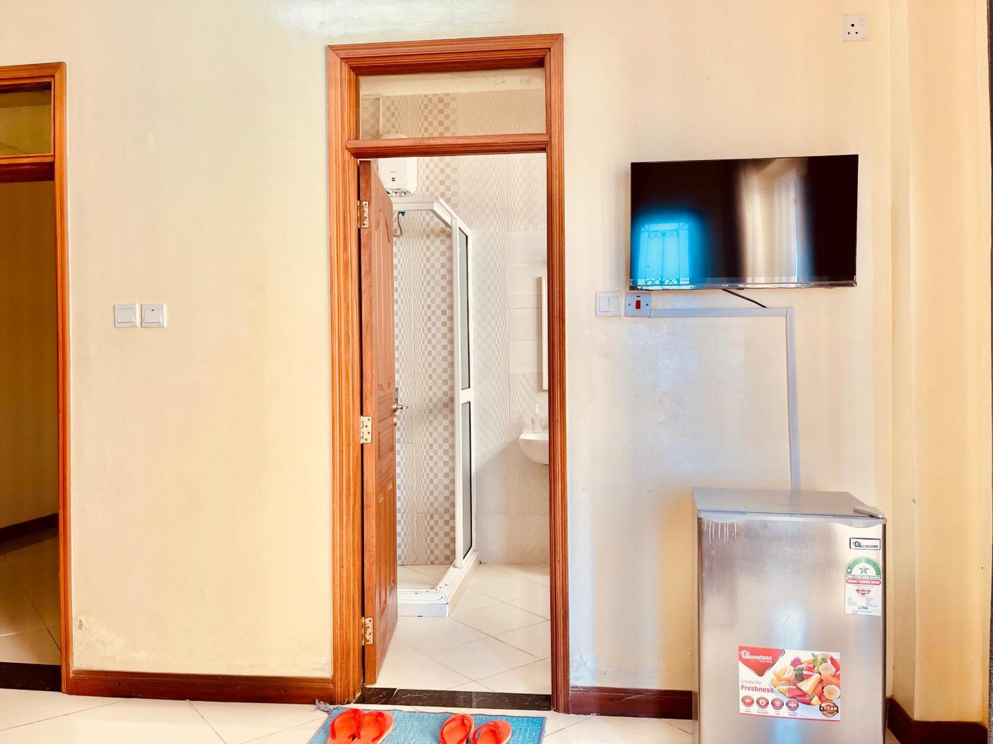 Bed and Breakfast Elna'S Nyali - Work & Unwind - Pool, Sea Views, Ac & Fast Wi-Fi Момбаса Экстерьер фото